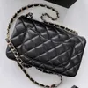 2024 sac de designer qualité mini sacs carrés femmes haut niveau rabat noir sac à main matelassé sacs à main en cuir véritable caviar agneau classique or bandoulière bandoulière 6612ess