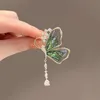 Nuevo broche de borla de mariposa para mujer, ramillete de insectos de circón brillante de lujo, cárdigan personalizado, accesorios de Pin para traje, venta al por mayor YMBR004