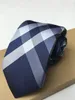 Cravatte Designer 2023 Business Mens Cravatte in seta kinny Slim Stretto a pois lettera Cravatte in tessuto jacquard Molti stili con scatola Cravatta di lusso T2EC