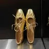 Mulheres sapatos de couro para sapatos Balé Mulheres Flats Banda estreita Sier Flats Bling Gold Round Toe Spring Footwear 230922 120