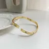 Designer di gioielli di lusso da donna Bracciale con diamanti quadrati Yiwu Tendenza moda Chiusura completa Strass con logo e scatola