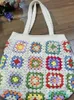 Kvällspåsar Granny Square Handgjorda virkade vit väska med original färgglada mönster axelhandväska diy vävd söt handväska