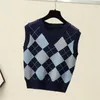 Pulls pour femmes Col V Femmes Automne Angleterre Style Gilet tricoté Femme Été 2023 Vintage Sans manches Bleu Plaid Pull Pull Crop Top