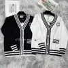 Womens Sweater V-neck Cardigan Designer Woman Button Sweaters Knit Letter Knitted Long Sleeved Casual Knitwear Woman Jacket Size S-XL