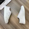 Populära varumärken Wheel Gabardine Sneakers Shoes Män Bomull Canvas Trainers White Black Blue Low Top Renylon Fabric Skateboard Walking Party Wedding EU38-46.box