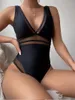 2023 NYTT SEXY MESH PATCHWORK SWIMWEAR Women One Piece Swimsuit Female Deep V-hals baddräkt strandkläder Push Up Monokini Swim