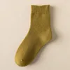 Chaussettes chaudes d'hiver pour hommes et femmes, laine de coton thermique plus épaisse, solide, rétro, Harajuku, neige, courtes, assorties avec tout