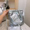 Fransız Lüks Tasarımcı Crossbody Bag Paris Klasik Elmas Kafes Büyük Boy Alışveriş Ünlü Kadınlar Omuz Büyük Kapasite Şık Gümüş Tote