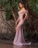 Сексуальные плиссированные розовые вечерние платья русалки с длинным атласным платьем для выпускного вечера с высоким разрезом для женщин 2023 Простые платья без рукавов с милой шеей для особых случаев