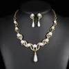 Charmarmband Fashion Temperament Alloy Drop Shaped Pearl Necklace Earrings Set 230901