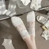 Kvinnors strumpor 5pairs Crystal Filament Summer Thin Hollow Cool Breattable Flowers White Invisible Boat Mesh Ultra-Thin Sock