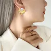 Boucles d'oreilles Mode Élégant Plaqué Or Bijoux En Laiton Plissé Forme De Feuille Coeur Cristal Argent Pour Les Femmes