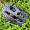 Capacetes de ciclismo CYCABEL Homens MTB Capacete de bicicleta Bicicleta com segurança Cap Ultra-leve Mountain Road Ciclismo Esportes Capacetes de equitação com luz LED 230904