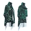 Halsdukar lyx varumärke gröna halsdukar sammet sjalar kvinnor vinter varm muslimsk sjal tjocka filtar Tassel Scarf Holiday Gifts 230904