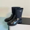 Botas de grife New Black Leather Ankle Chelsea Boots plataforma slip-on rodada botas planas chunky meia bota designer de luxo sapatos de cano alto