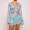 Robes décontractées Femmes Tie-Dye Manches longues à lacets Crop Top et côté froncé Cordon Mini-jupe Ensemble Bikinis d'été Cover Up Beachwear