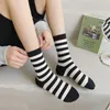 Women Socks 5 Pairs Lot Crew Tube Stripe Fashion Black White Loose Long Cute Sock Middle Casual Breathable Spring Autumn