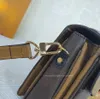 Yepyeni lüks tasarımcılar çanta yepyeni moda erkek omuz çantaları crossbody çanta klasik deri el çantası en kaliteli bayan omuz çantası kahverengi tote çanta el çantası