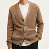 Männer Jacken 2023 Herbst Winter Strickjacke Pullover Casual Waben Plaid Strickwaren Männlich V-ausschnitt Einfarbig Tasche Dick Gestrickte Top mantel 230901