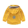 Kurtki wiosna jesienna Dzieci Kurtki Baby Boys Windorproof Waterproof podwójny wewnętrzny polarowe polarne płaszcze 230904