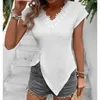 Magliette da donna Tinta unita Decorazione floreale in pizzo Scollo a V Orlo irregolare Camicia con foro Top Casual da donna