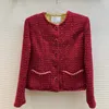 2023秋の赤い固形色のツイードジャケット長い袖の丸い首のダブルポケットシングルブレストジャケットコートショートアウトウェアZ3S010618