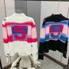Kadın Sweaters Tasarımcısı Gelişmiş ve Zarif Dijital Kontrast Kabartmalı Kabartmalı Kabartma Süvari Xiangxiangjia Ski Serisi Korean Yumuşak Glutinous Lazy Giyim 8n35