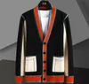 Tasarımcı Erkek Sweaters Lüks Örgü hırkalar kazak gündelik tek göğüslü uzun kollu baskı ceket erkek kıyafet