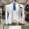 Sommer Hübscher Weißer Karierter Bräutigam Tragen Spitzen Revers Slim Fit Hochzeit Smoking Herren Designer Hosen Anzüge Jacke Weste Pants267y