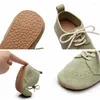 Primeiros caminhantes Bobora Baby Shoes Meninas Meninos Macio Quente Nubuck Genuíno Couro Anti-Slip Canvas Sports Sapatilhas Calçado