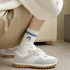 Kvinnors strumpor Autumn/Winter Cute Japanese Cartoon Embroidered White Mid-Calf Women's Pile College Style länge