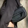 Crossbody Çantalar Erkek Çantalar Crossbody Çantalar Küçük Tasarımcı Çanta Dingdang Çanta 2023 Yeni Bir Omuz Under Equil Bag Gümüş Küçük Çanta Çok yönlü Straddle Çanta