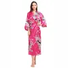 Vestidos informales básicos Batas de kimono de satén de seda para mujer Ropa de dormir larga Bata Bata con estampado de pavo real floral Fiesta Boda Dama de honor Albornoz LST230904