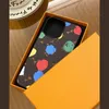 Luxe telefoonhoesje merk letter print kleur stippen passend voor 14plus vuilafstotende hoesjes 13promax 12 anti drop 11 mobiele telefoon bescherming covers