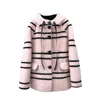 Women futra Faux JT3149 100% prawdziwa wełniana kurtka z kapturem Lady Girl Sheep Shearling ciepłe płaszcze parka 230904