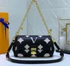 2023 Designer Femmes Luxe Sacs à main préférés Fleurs Lettres Empreinte Sac à bandoulière Top Qualité Cuir Dames Pochette sous les aisselles Mode