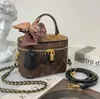 Designer-Handtasche, klassische Presbyopie, Reißverschluss, beschichtetes Canvas und Kalbslederbesatz, Organizer-Tasche, Kosmetik