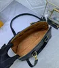 7a tasarımcı çantası neo alma bb pm debriyaj kabartmalı çanta orijinal deri saplamalar üst tutamak kadın çanta elçi çantası crossbody omuz çantası kabuk tote
