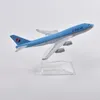 Aircraft Modle Jason Tutu 16cm Korean Air Boeing 747 Model samolotu Diecast Metal 1/400 Skala samolotowa Kolekcja prezentów Drop 230904