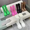 Designer sapatos mulheres botas de chuva joelho botas altas paris boot longo arco eva plataforma de borracha botas de chuva marrom verde brilhante rosa preto luxo tênis EU35-42