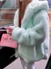 Women futra sztuczne kobiety słodkie różowe płaszcze żeński zima grube ciepłe streetwears koreańskie mody z kapturem duże odzież wierzchołka 230904