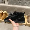 10A Vera pelle di alta qualità Mini stivali con plateau in lana Pantofole Tazz Sandali firmati Stivali firmati australiani da donna Scarpe invernali firmate