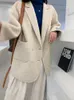 여성 재킷 울 블렌드 여성을위한 코트 회색 두꺼진 가을 겨울 냉 코트 느슨한 턴 다운 칼라 패션복 재킷 230904