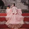 Rosa glänzendes Quinceanera-Kleid Schatzkleider Baile Vestidos De 15 Quinceanera Luxus-Perlen-Applikations-Blumen-Prinzessin-Kleid