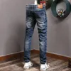 Herrenjeans Italienischer Stil Mode Männer Distressed Plain Elastic Slim Fit Ripped Retro Dunkelblau Vintage Designer Casual Pants216b