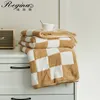 Filtar Regina Märke Downy Checkerboard Plaid Filt Fluffy Soft Casual Soffa TV Throw Filt Room Decor Bed Bed Bead quilt Filtar 230904