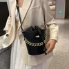 Sac féminin à chaîne rétro en gros de l'American cette année Sac à cordon portable populaire Sacs de commerce extérieur nouveau