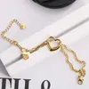 Modedesigner-Tiff-Halskette, Top-Stahl, süßer und minimalistischer Stil, T-Familienschriftzug, aushöhlen, Liebe, asymmetrisches Kettenarmband, weiblich, Titan, 18 Karat Gold