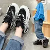 부츠 운동화 Anak Anak Desain Merk Musim Semi 2023 Baru Sepatu Olahraga Lari Siswa Sejuk 패션 Pelatih Kasual Anak Laki Laki Perempuan 230905