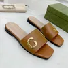 Slide Designer Damessandalen Dikke hak Metalen gesp Leren platte sandalen met open teen 35-41